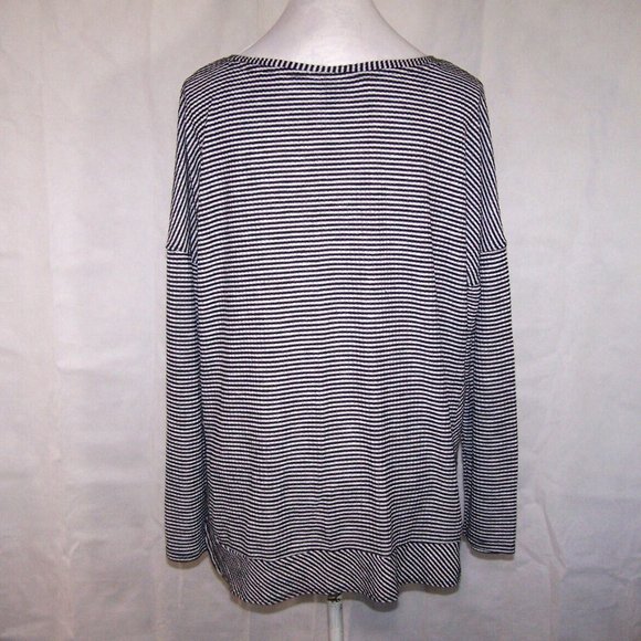 a.n.a A New Approach Shirt Top XL Stretch Black White Stripe Drop Shoulder Flowy - Picture 7 of 9